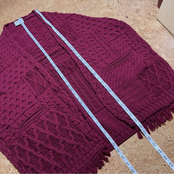 Connemara Knitwear Made In Ireland Merino Wool Cable Knit Shawl Wrap In Wine O/S - Picture 12 of 15